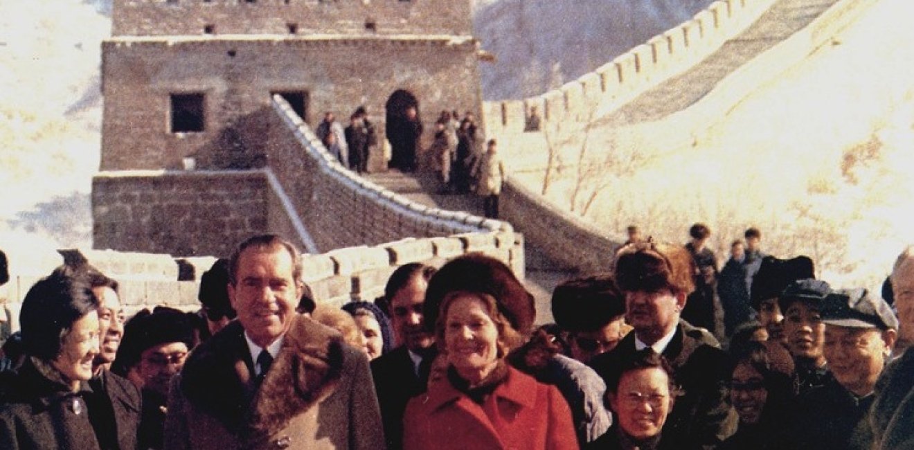nixon visits the great wall