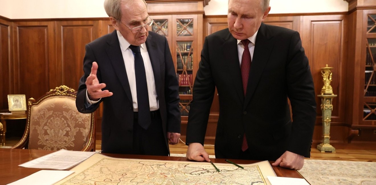 image Vladimir Putin and Valery Zorkin