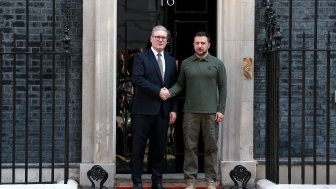 Keir Starmer and Volodymyr Zelensky