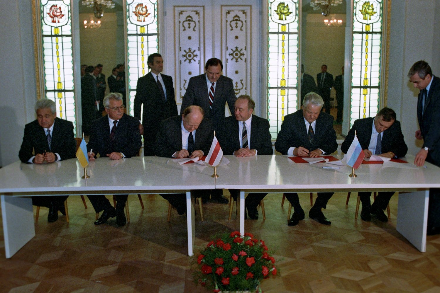 Three Men in a Forest: Shushkevich Remembers the Meeting that Ended the Soviet Union