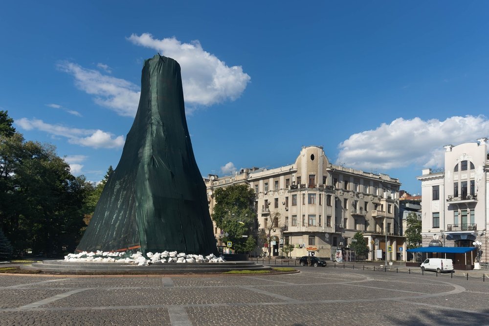 Monument protected from artillery's 