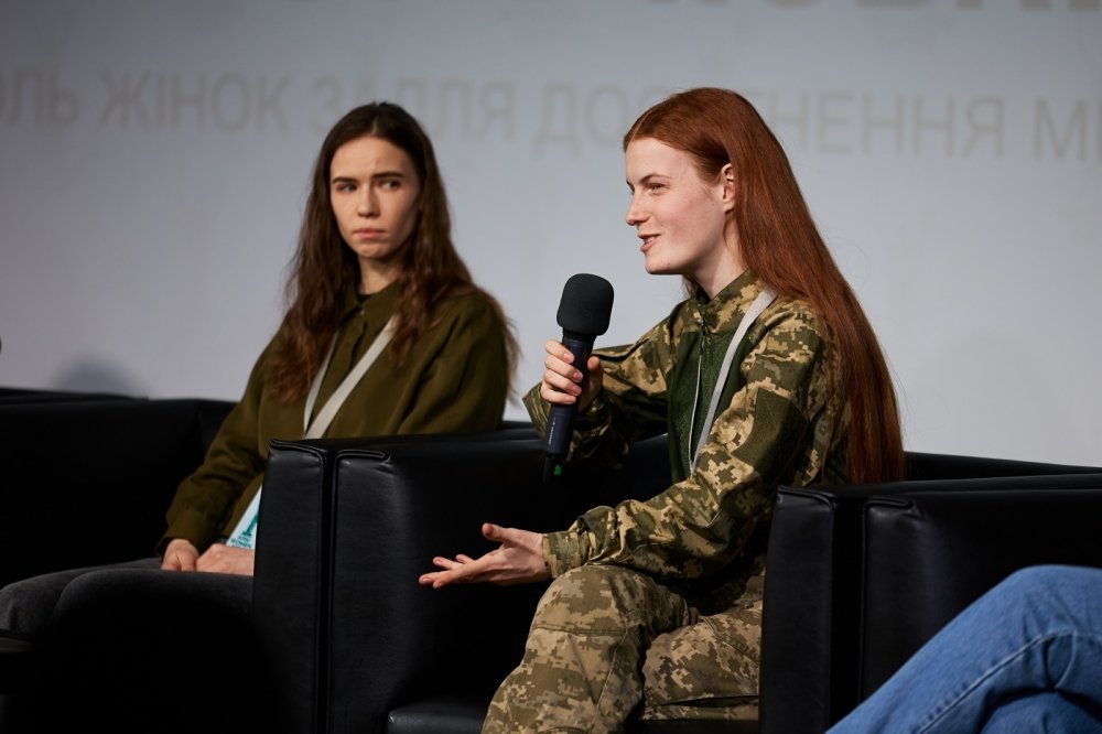 Oksana Rubaniak speaks at forum Arm Women Now in Kyiv