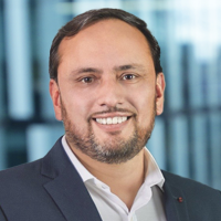 Dr. Claudio Rodríguez Galan