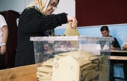 MEP_Women_Voting